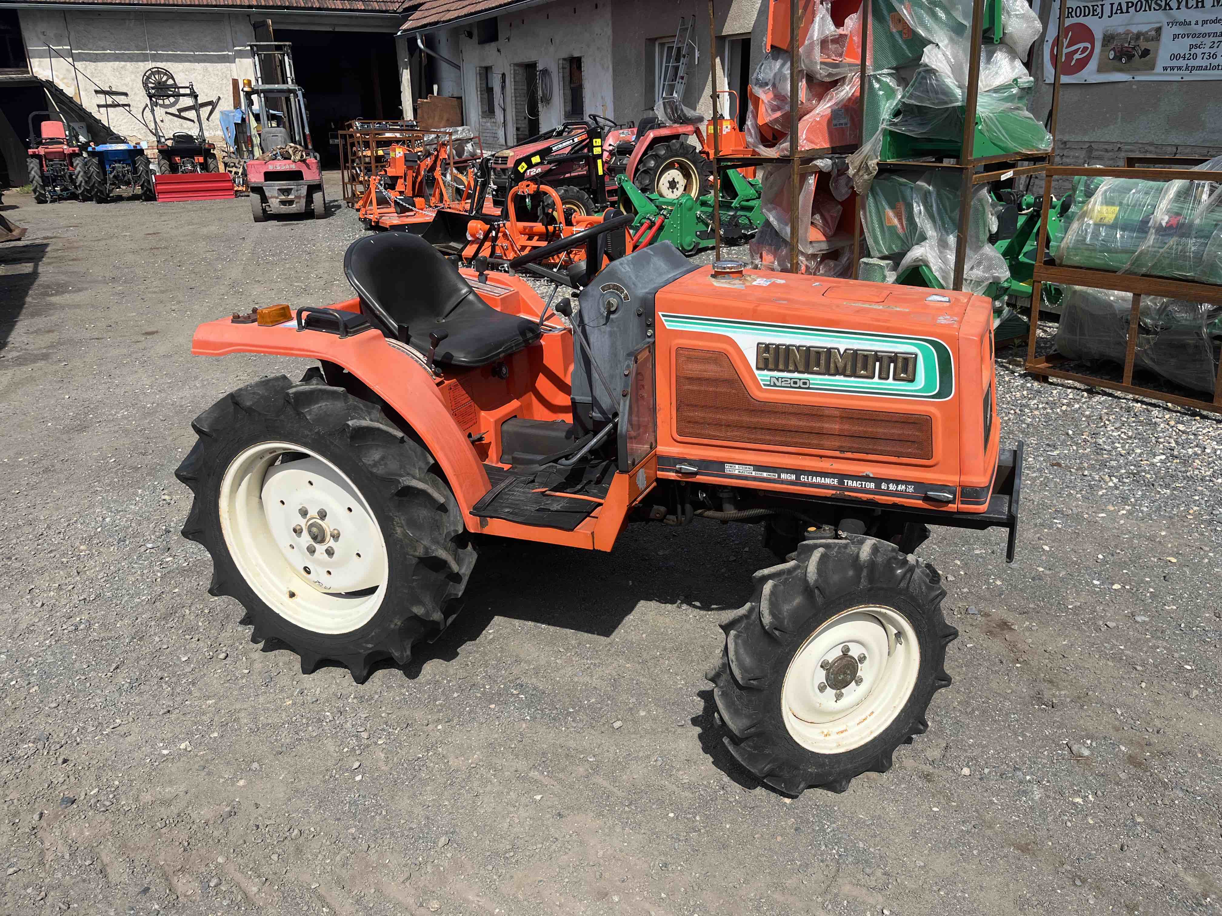 Hinomoto N 200, 4x4 ( č.k. 00882)