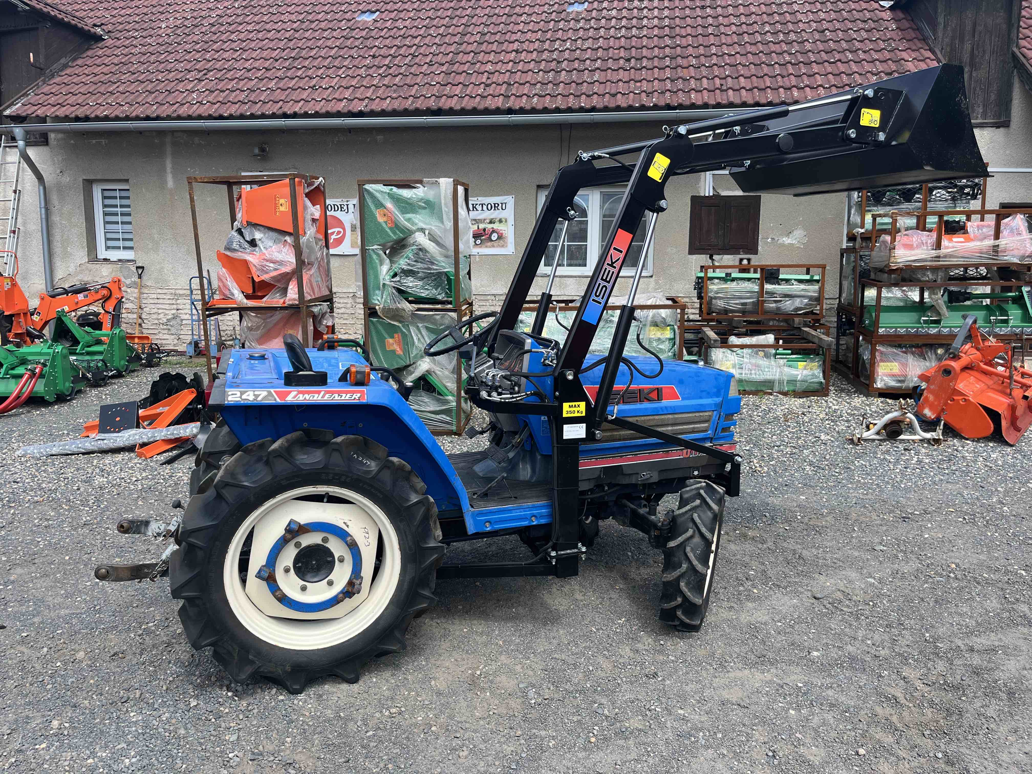 Iseki TA 247 F - Landleader , 4x4 (č.k. 03021) s novým čelním nakladačem KP-002