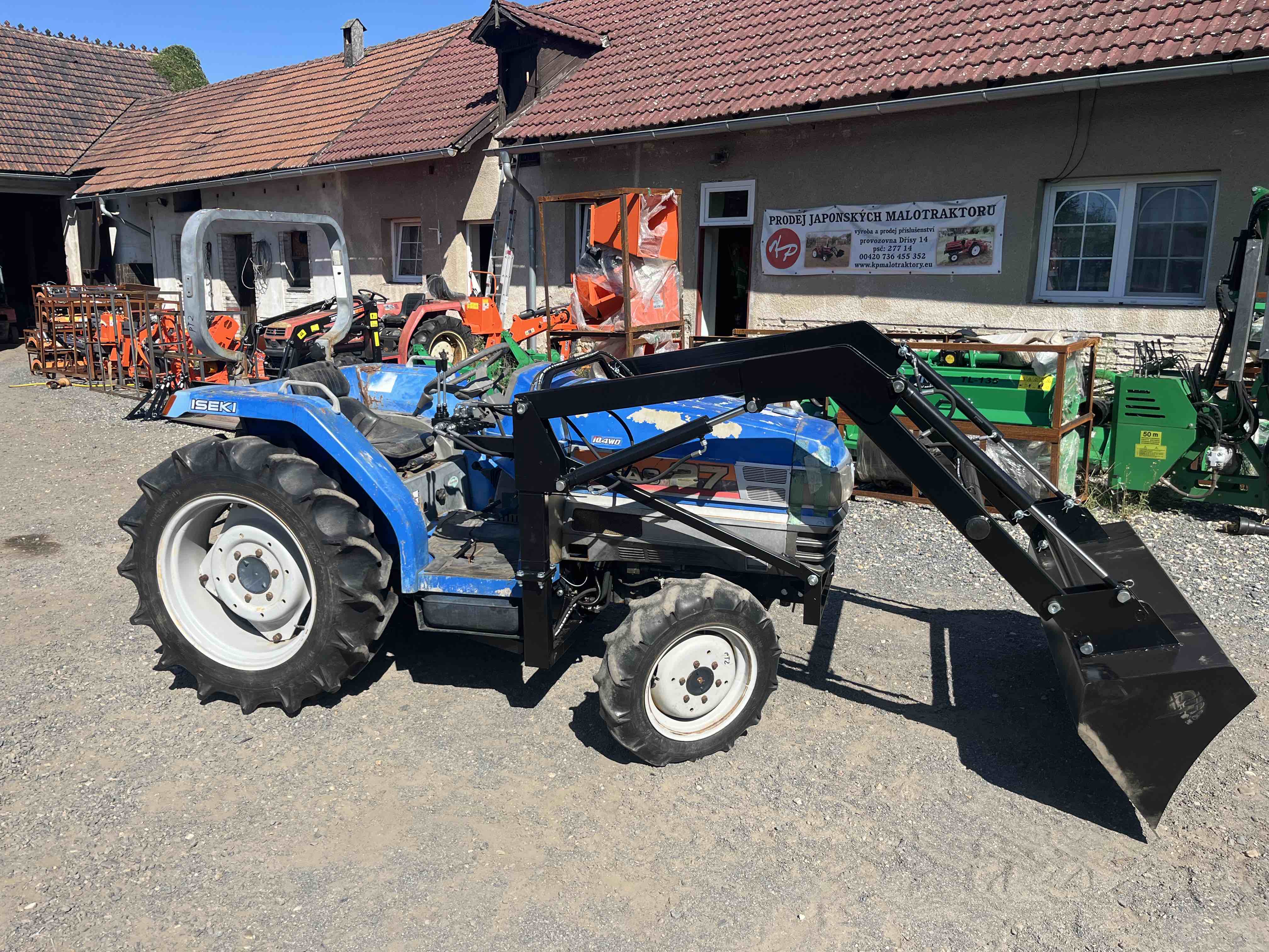 Iseki TG 27 GEAS , 4x4 č.k. 000670 s novým čelním nakladačem KP-002