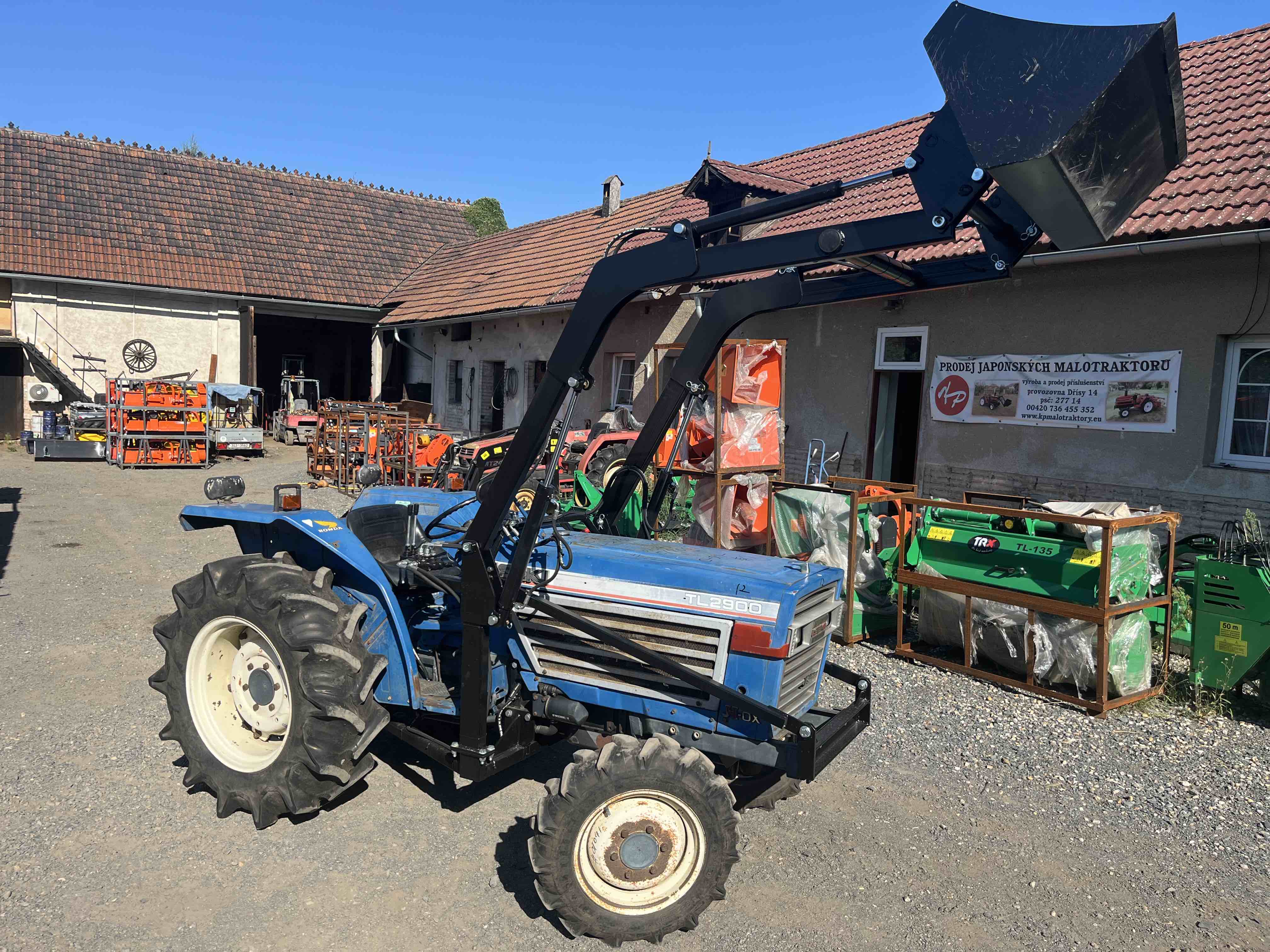 Iseki TL 2900 D , 4x4 č.k. 01041 s novým čelním nakladačem KP-002