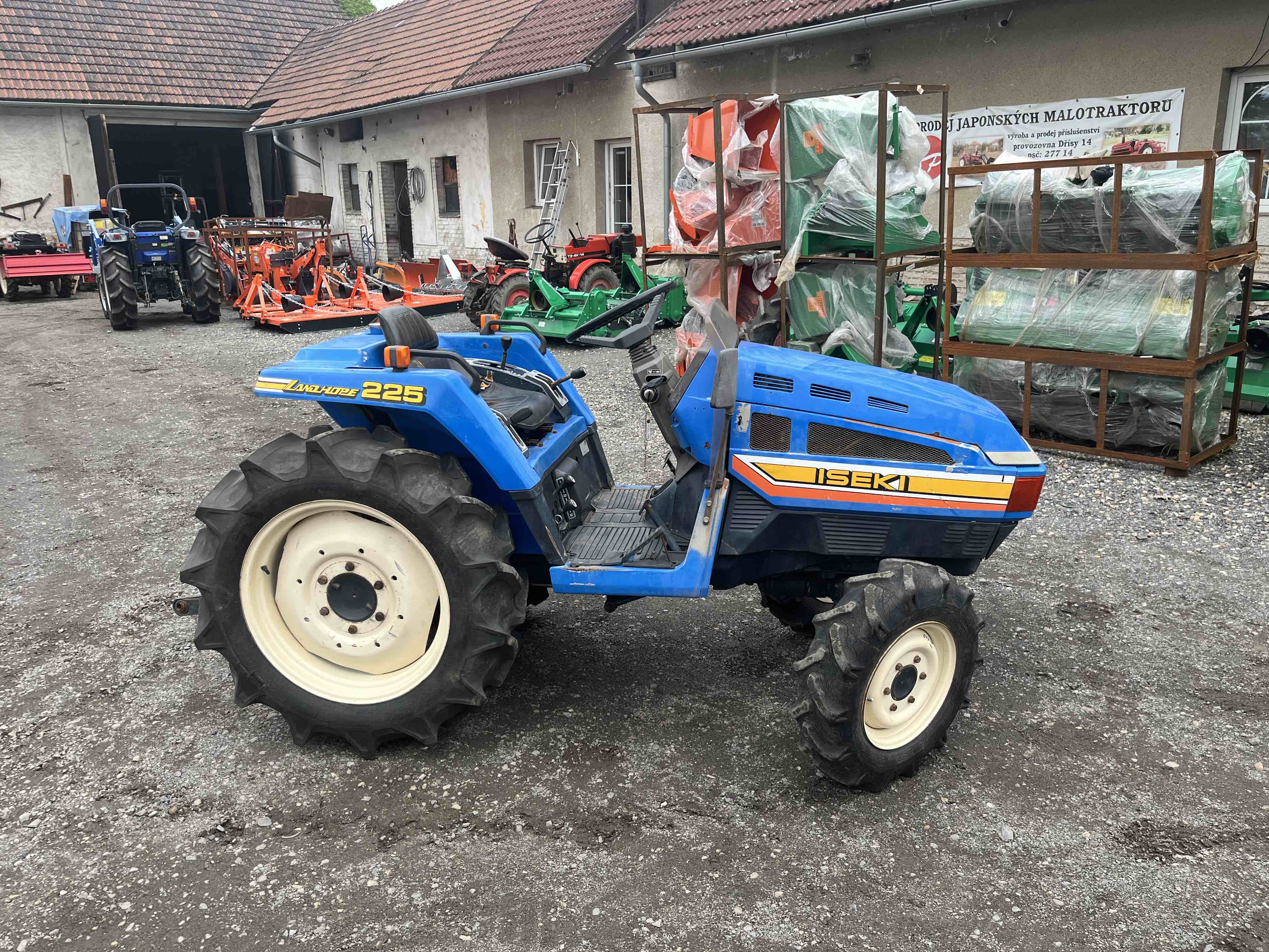 Iseki TU 225 F Ladhope , 4x4 ( č.k. 00607)