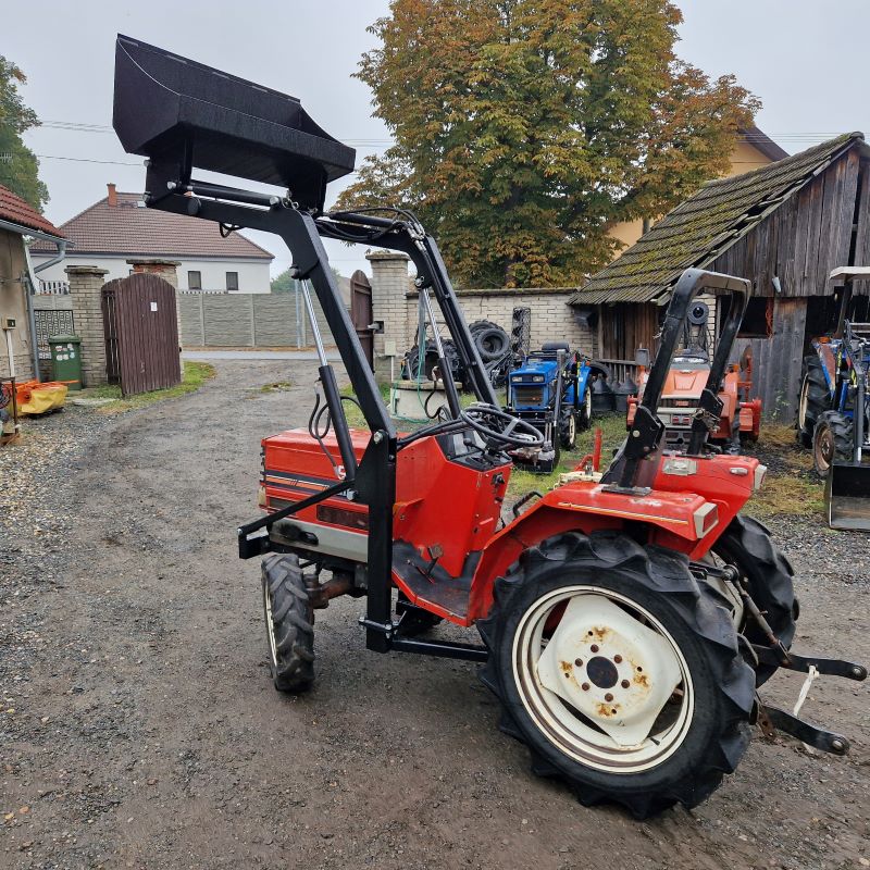 Shibaura D 208 , 4x4 s novým čelním nakladačem KP-002 ( č.k. 26286)