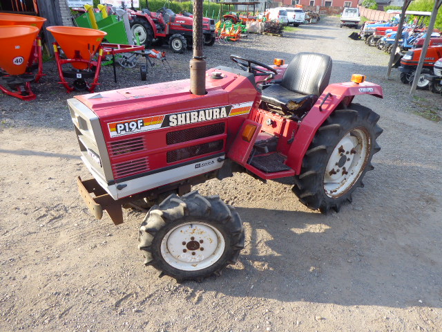 Shibaura P 19 F , 4x4 ( č.k. 13160)